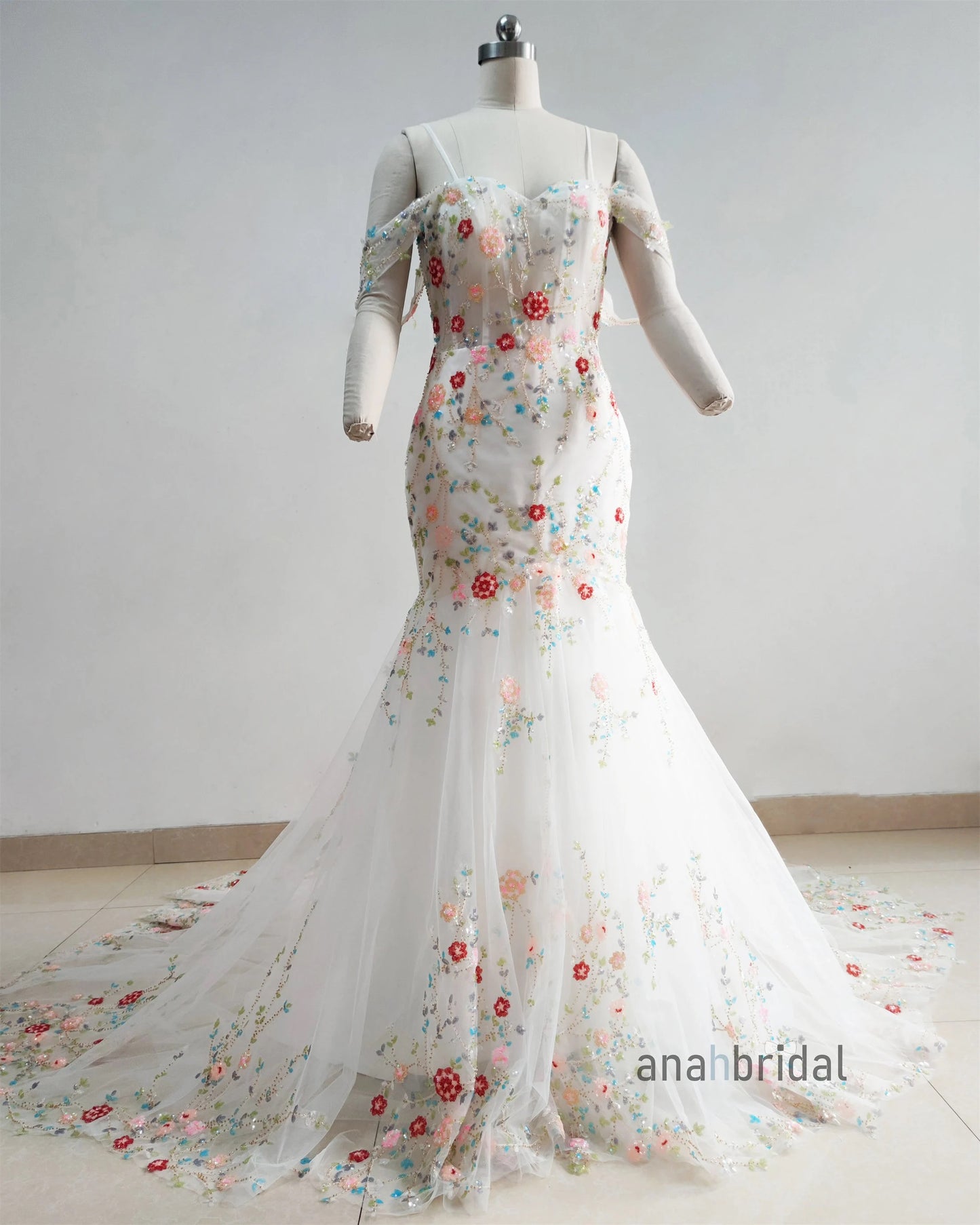 2024 New Floral Lace Mermaid Wedding Dress