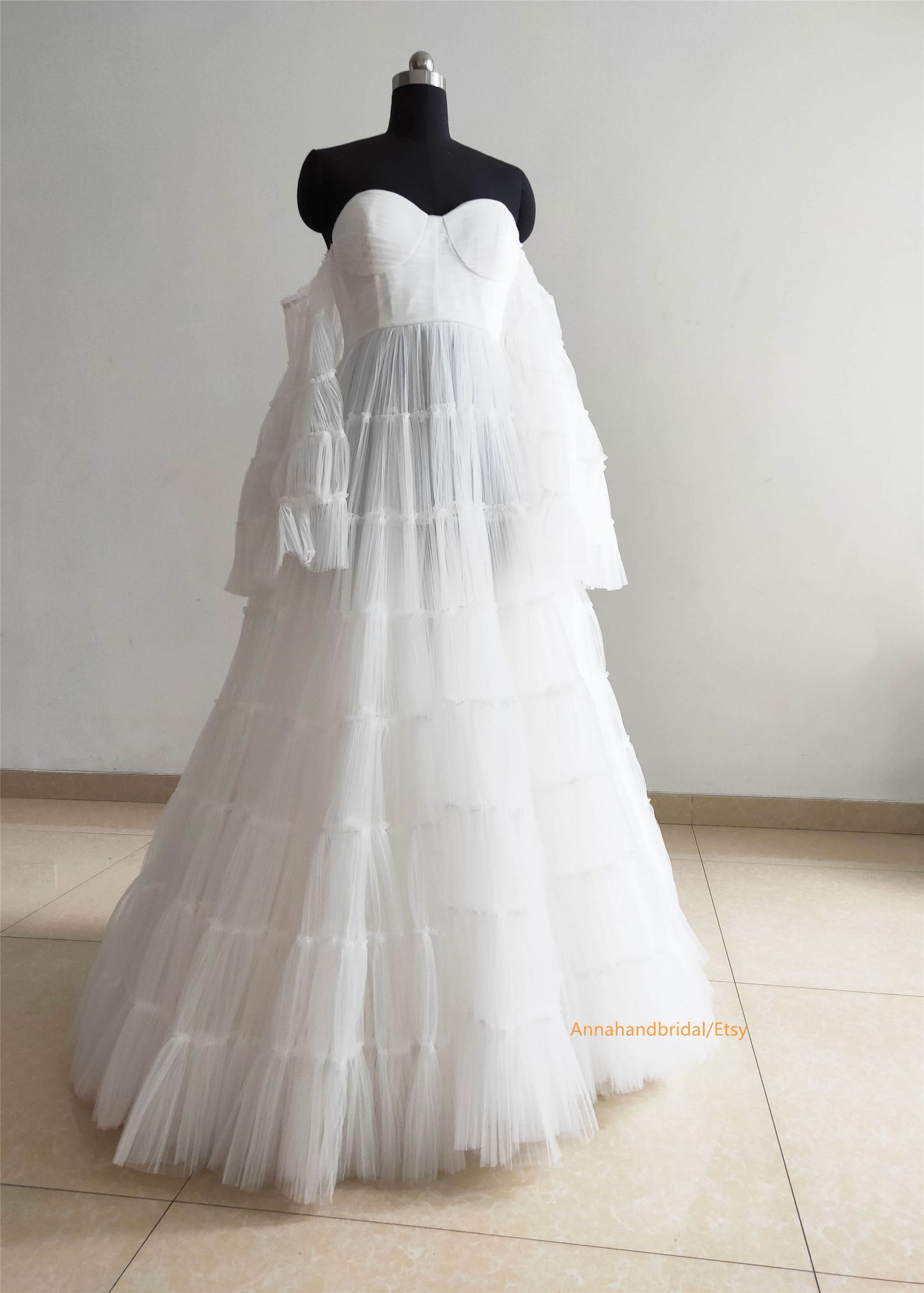 Off White Tulle Chic Photo Shot Dress