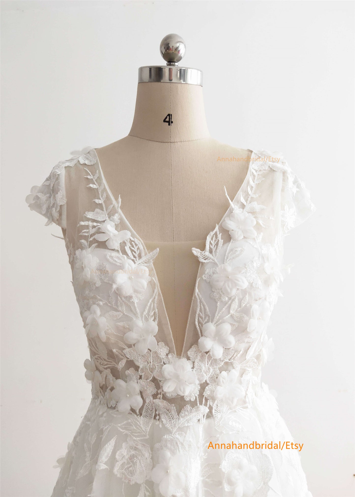 Ivory Floral Lace Bridal Gown//3D Flowers Bridal Dress